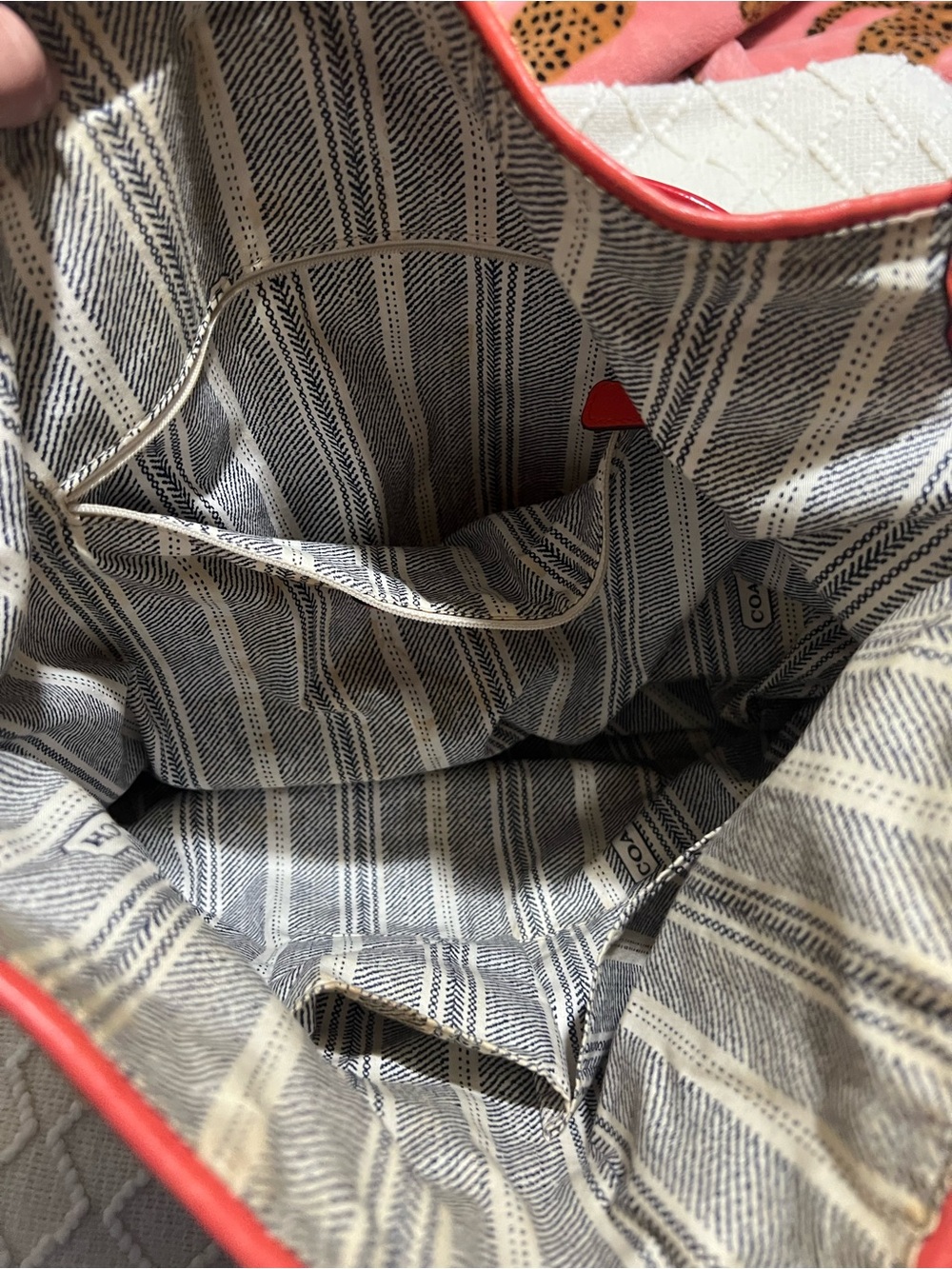 Vintage Coach Straw Hobo Shoulder Bag with Red Leather Trim - Picture 9 of 13